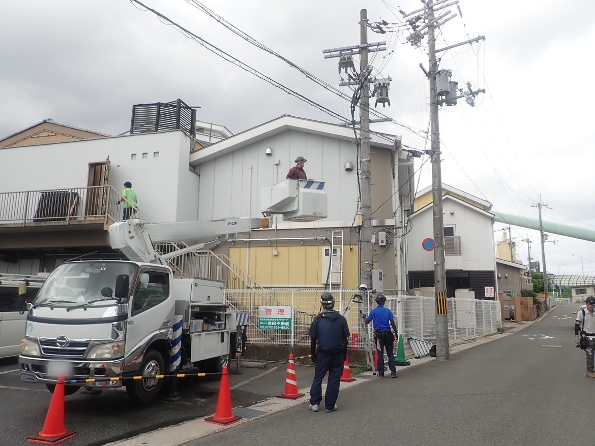<strong>高圧受電設備(キュービクル)の内部修繕、および高圧ケーブルの更新工事を実施しました!</strong>